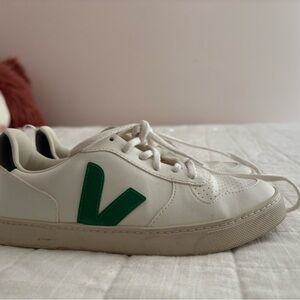 Veja Off-White Sneakers with Green Accents